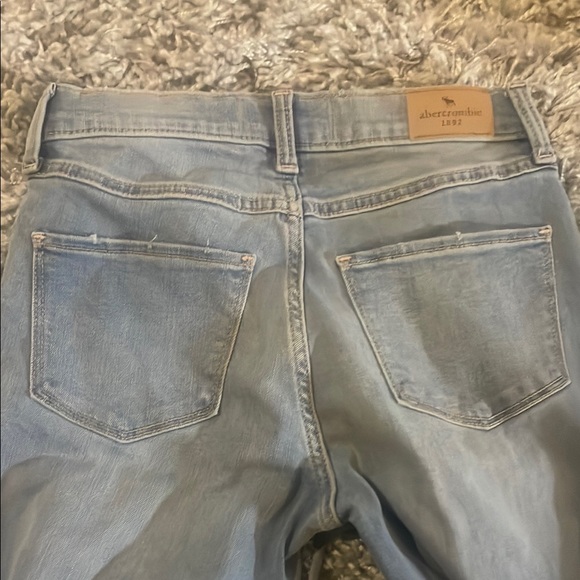 NWOT Abercrombie Girls Blue Straight Leg Jeans with Patchwork Design size 11/12 - Picture 4 of 4